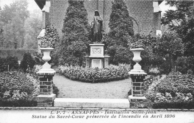 62 annappes - seminaire statue sacre-coeur